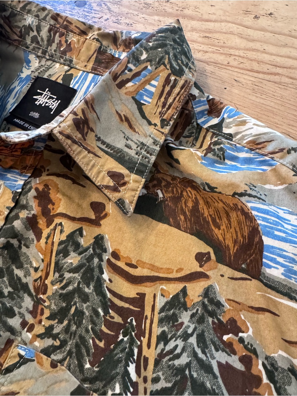Stussy Men’s Scenic Camping Print Button-Up Shirt - Tan/Blue vintage 90’s - Picture 2 of 9